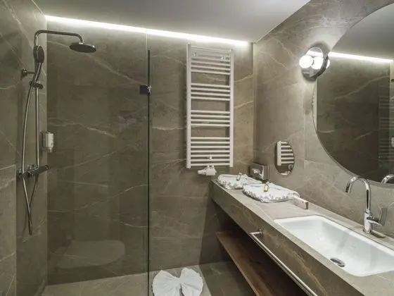 Deluxe Tek Büyük Yataklı Oda, Balkon