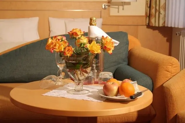 Comfort Tek Büyük veya İki Ayrı Yataklı Oda