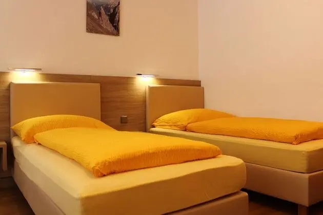 Tek Büyük veya İki Ayrı Yataklı Oda, 1 Yatak Odası, Balkon