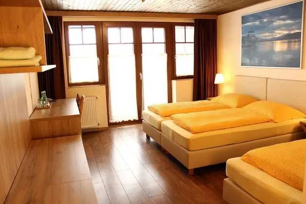 Üç Kişilik Oda, Balkon