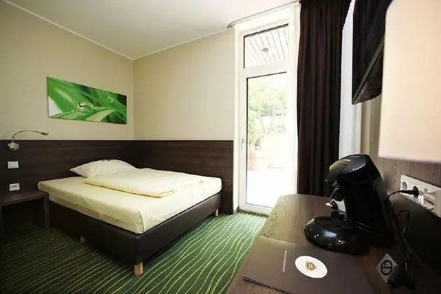 Business Tek Kişilik Oda, 1 Çift Kişilik Yatak, Sigara İçilmez