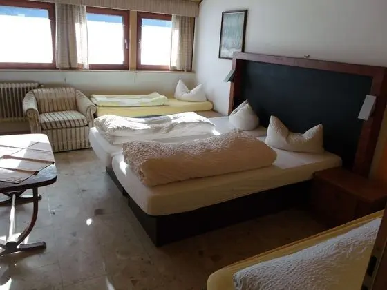 Basic Dört Kişilik Oda