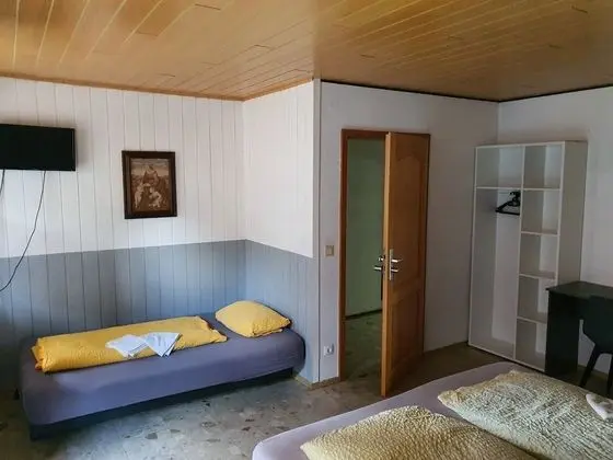 Standard Üç Kişilik Oda