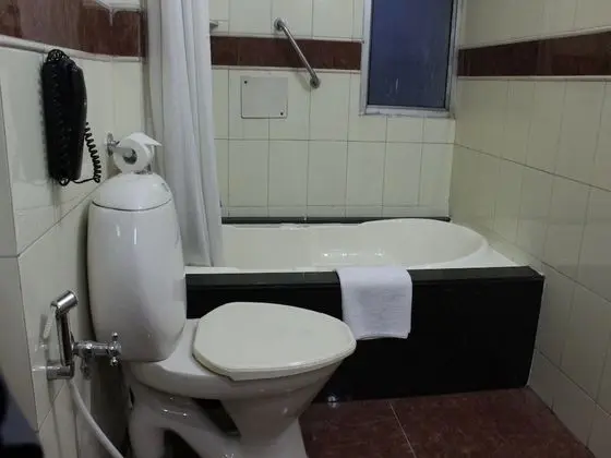 Deluxe Oda, 1 En Büyük (King) Boy Yatak, Şehir Manzaralı