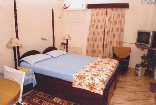 Double Bedroom