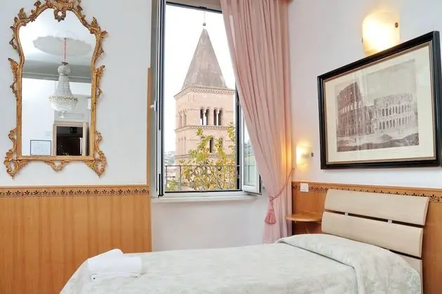 Panoramic Tek Büyük Yataklı Oda