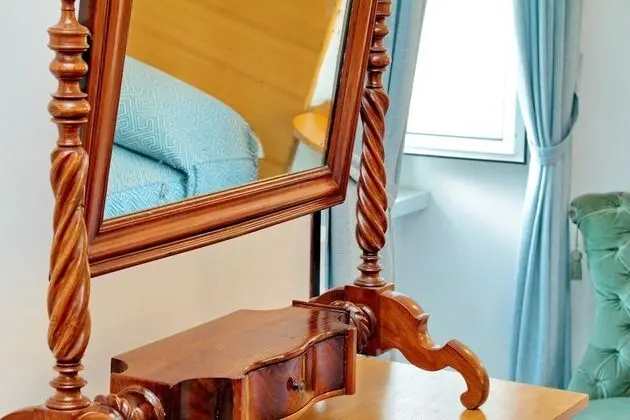 Panoramic Tek Büyük Yataklı Oda