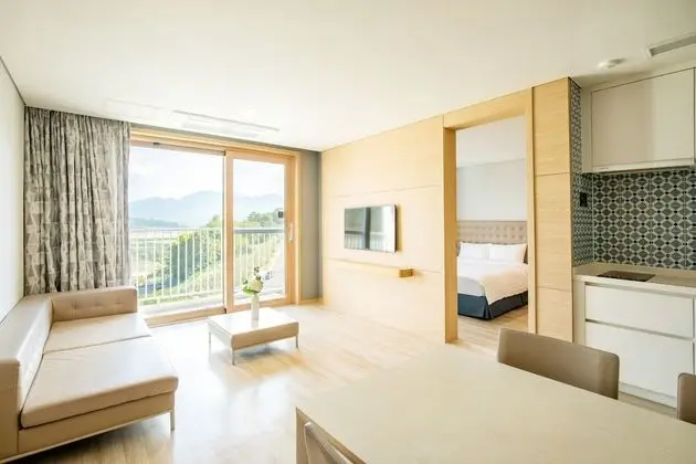 Suite (Kitchen/Park View/Double)