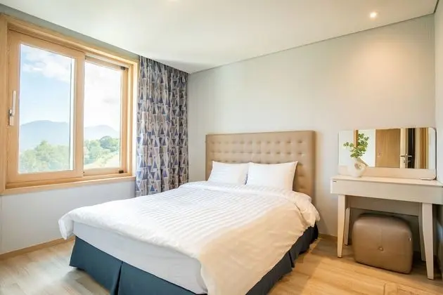 Suite (Kitchen/Park View/Double)