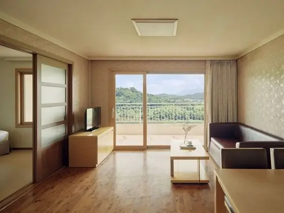Süit (Clean / Bed type is randomly assigned)