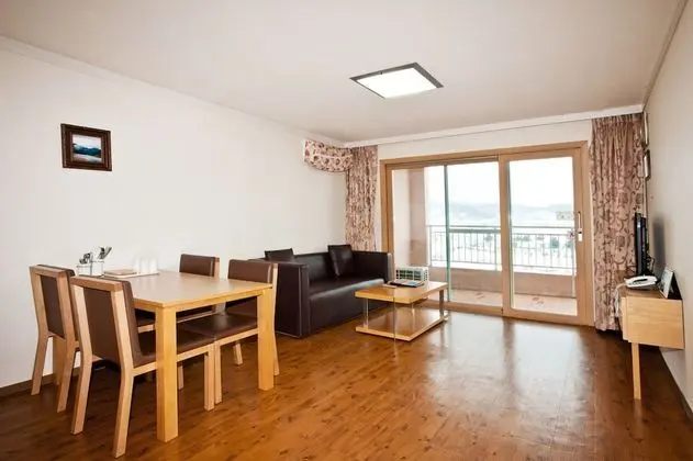 Suite (Kitchen/Garden View/Bed) - Bed Type Randomly Assigned