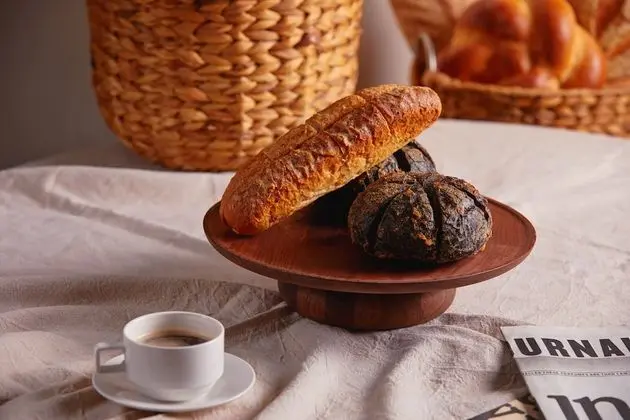 [Bakery PKG] Family(cooking/lake view/double)-2 Garlic Breads & 2 Americano + 10,000won tour voucher