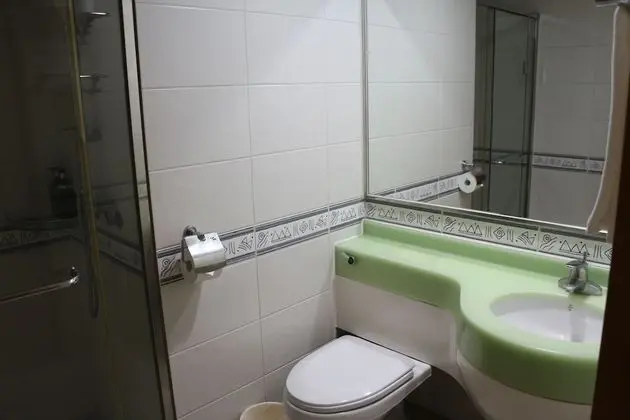 Suite (No Kitchen/Standard/Double)