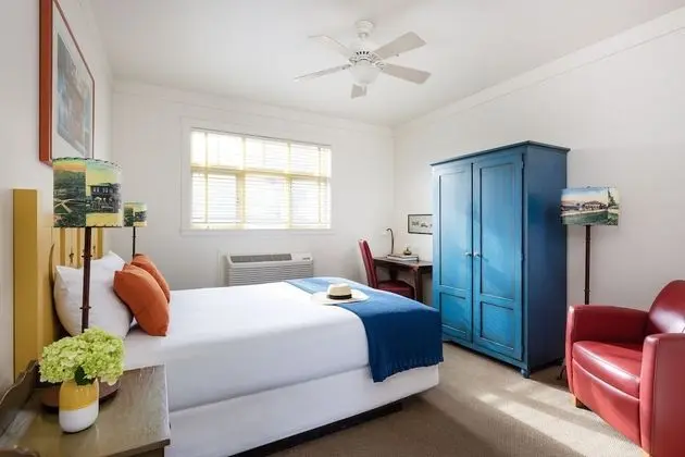 Sonoma Queen Room
