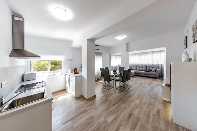 Çatı Katı Süiti (Penthouse)