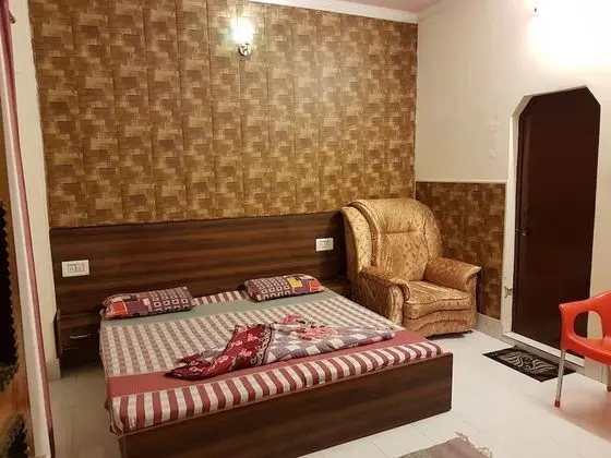 Standard Tek Büyük Yataklı Oda