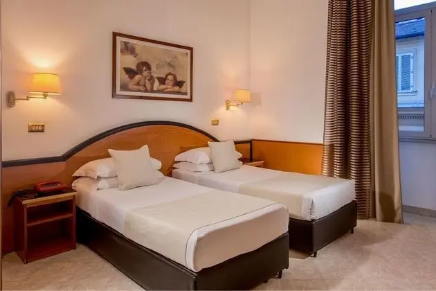 Tek Büyük veya İki Ayrı Yataklı Oda