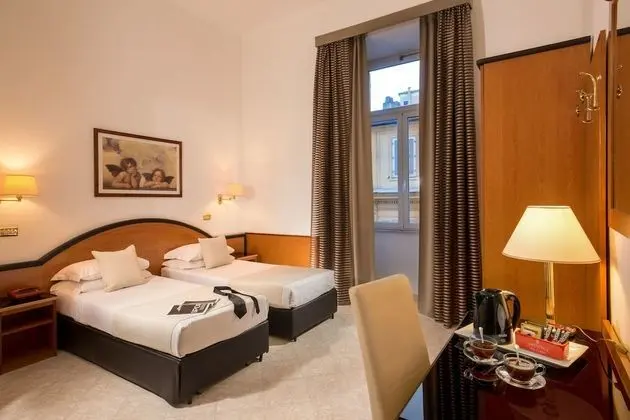 Tek Büyük veya İki Ayrı Yataklı Oda