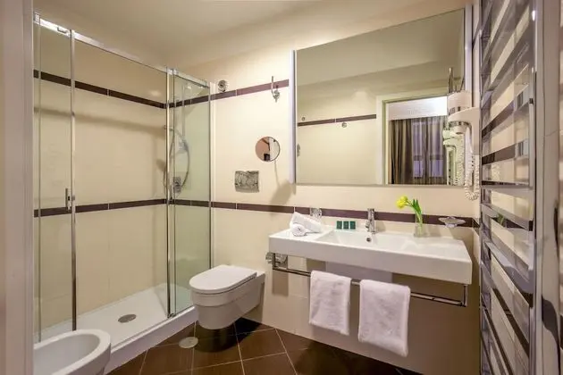 Tek Büyük veya İki Ayrı Yataklı Oda