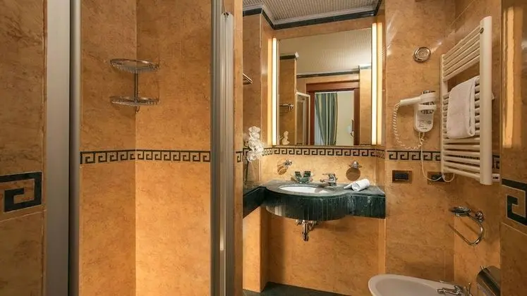 Tek Büyük veya İki Ayrı Yataklı Oda