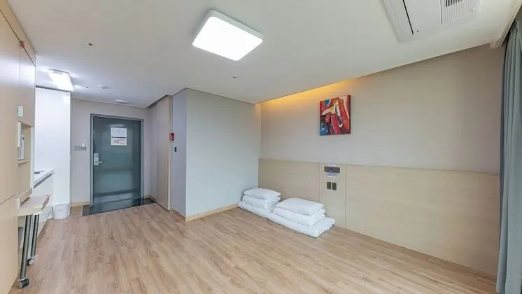 Standard Ondol Room