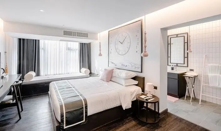 Suite Room