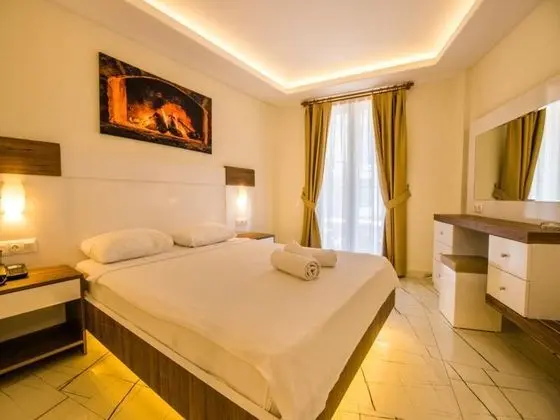 Deluxe Oda, Manzarasız, Verandalı