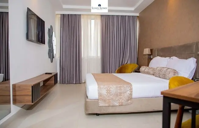 Standard Tek Büyük Yataklı Oda