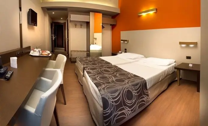 İki Ayrı Yataklı Oda