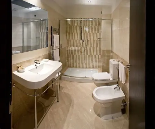 Superior Tek Büyük Yataklı Oda