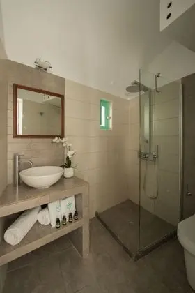 Suite with Panoramic Caldera View