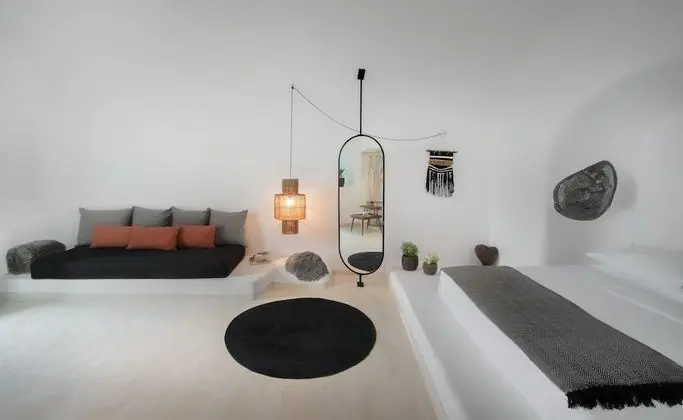 Three-Bedroom Villa with Private Pool & Sea View