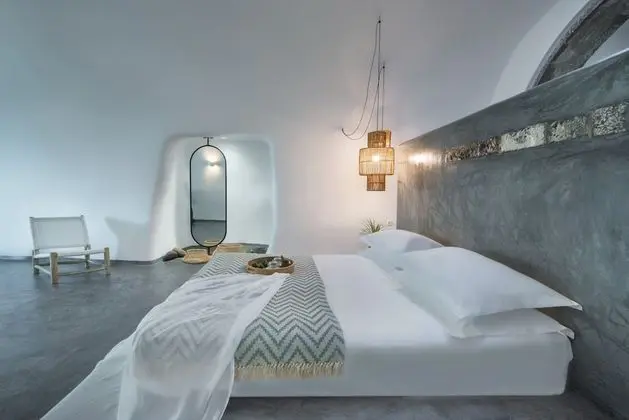 Three-Bedroom Villa with Private Pool & Sea View