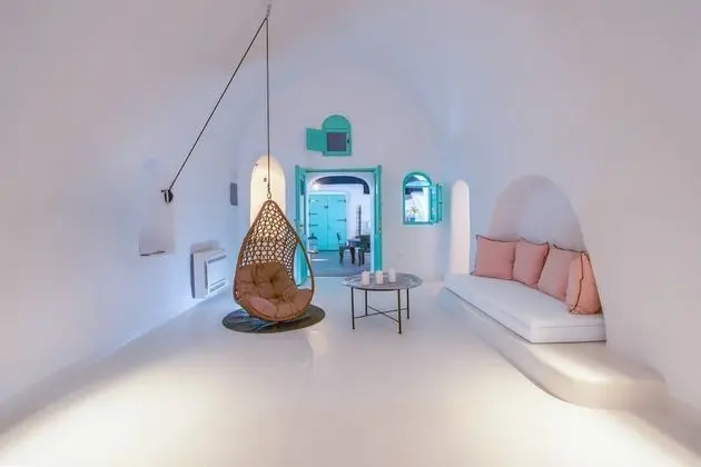 Two Bedroom Villa with Private Indoor Cave Pool