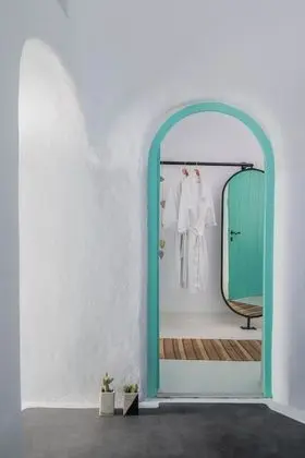 Two Bedroom Villa with Private Indoor Cave Pool
