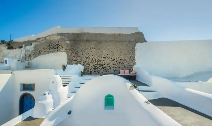 Two Bedroom Villa with Private Indoor Cave Pool