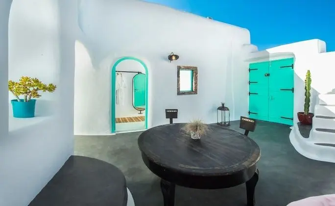 Two Bedroom Villa with Private Indoor Cave Pool