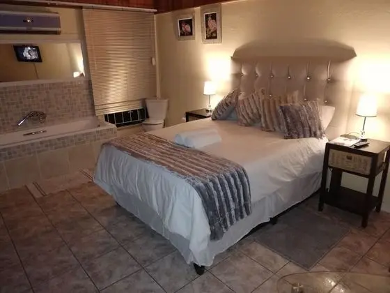 Tek Büyük Yataklı Oda, Sigara İçilmez, Ortak Banyo