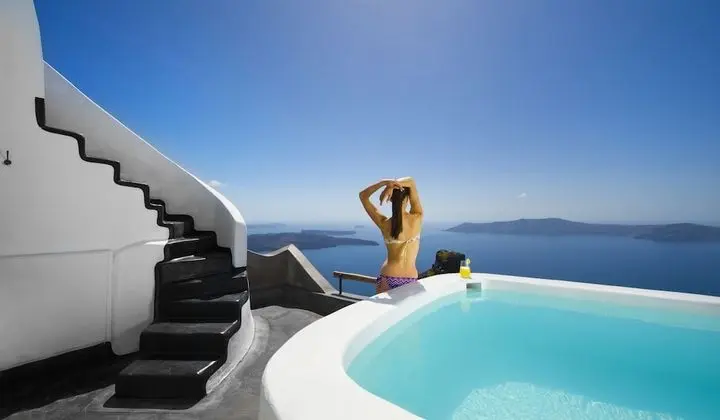 Aurora | Superior Cave Suite with Outdoor Plunge Pool & Caldera View