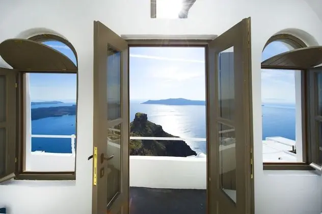 Aurora | Superior Cave Suite with Outdoor Plunge Pool & Caldera View
