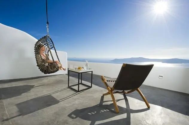 Aurora | Superior Cave Suite with Outdoor Plunge Pool & Caldera View