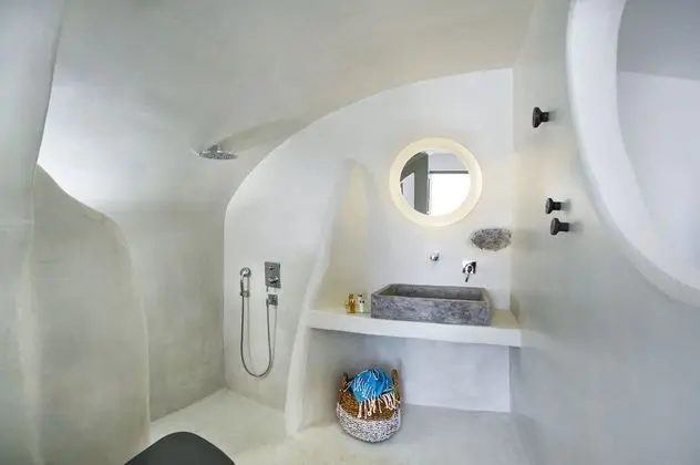 Aurora | Superior Cave Suite with Outdoor Plunge Pool & Caldera View