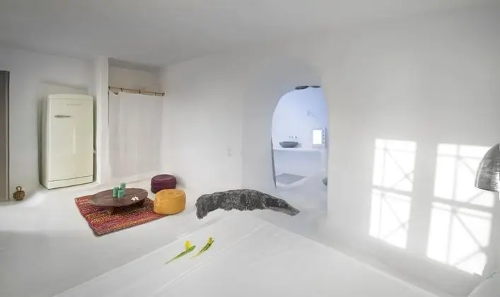 Character | Superior Cave Room with Indoor Plunge Pool