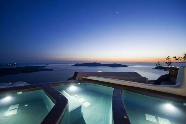 Enigma | Superior Cave Suite with Outdoor Plunge Pool & Caldera View