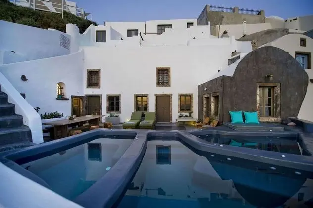Enigma | Superior Cave Suite with Outdoor Plunge Pool & Caldera View