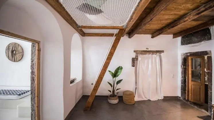 Enigma | Superior Cave Suite with Outdoor Plunge Pool & Caldera View