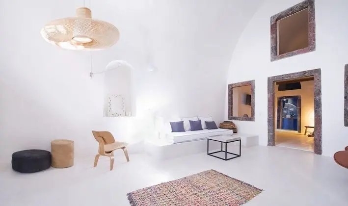 Enigma | Superior Cave Suite with Outdoor Plunge Pool & Caldera View