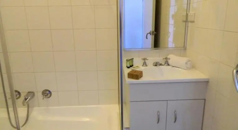 Standard Oda, Ortak Banyo