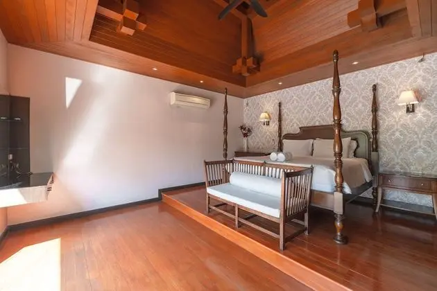 6-Bedroom Pool Villa