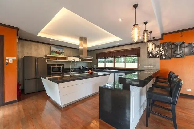 6-Bedroom Pool Villa